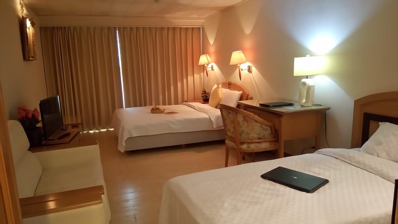 Berkeley Business Hotel Zhongzheng ซินจู๋ ภายนอก รูปภาพ