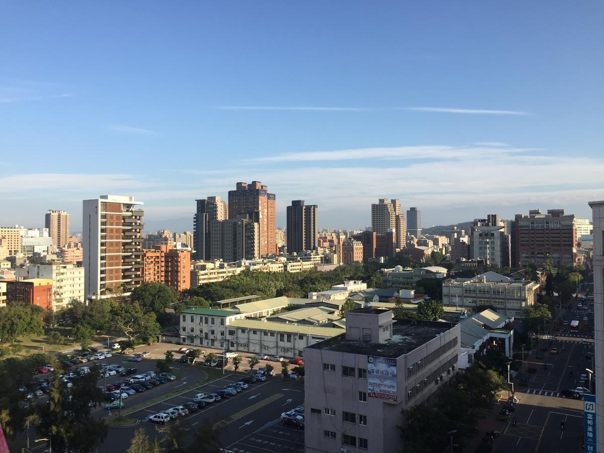 Berkeley Business Hotel Zhongzheng ซินจู๋ ภายนอก รูปภาพ