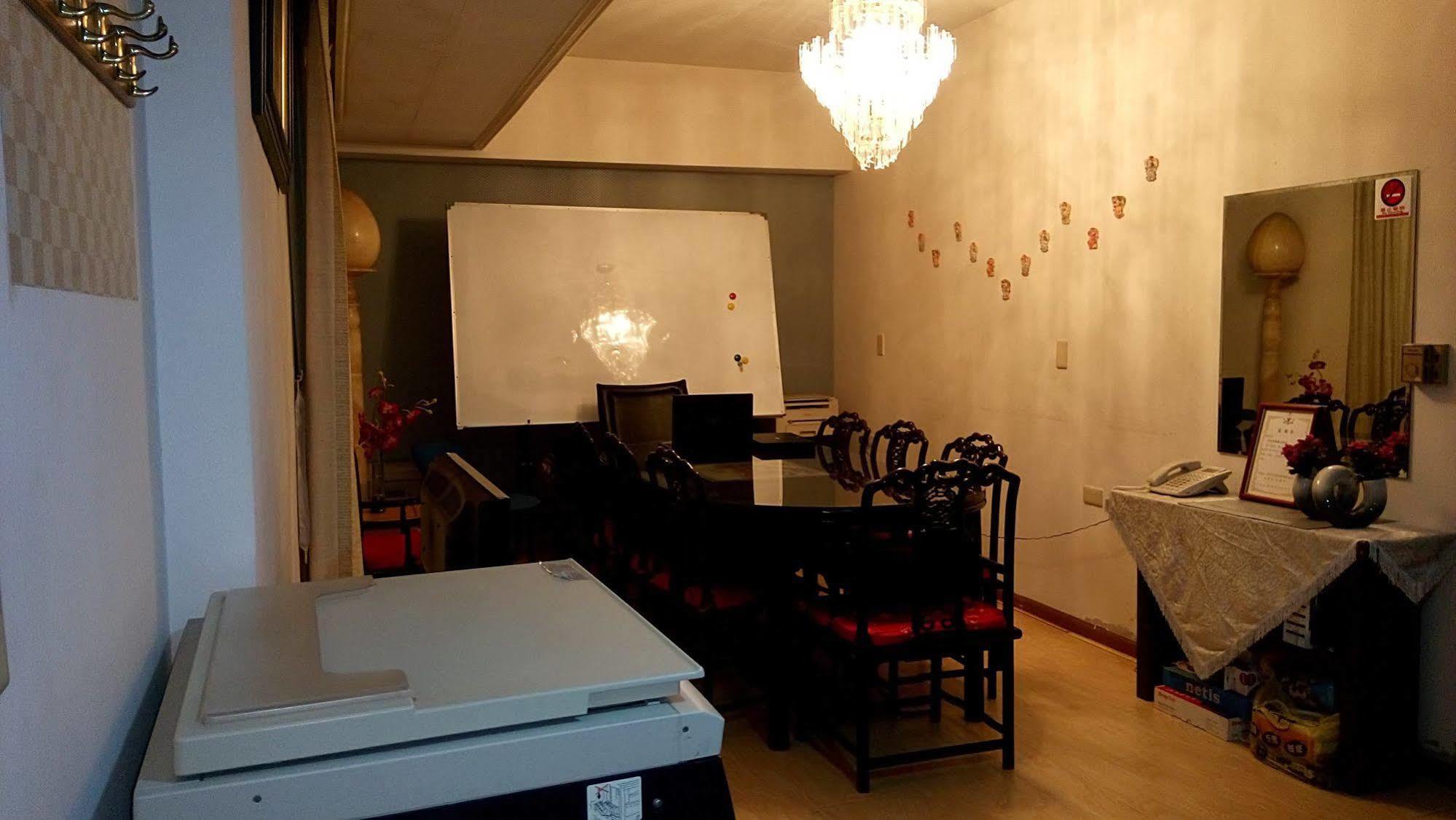 Berkeley Business Hotel Zhongzheng ซินจู๋ ภายนอก รูปภาพ
