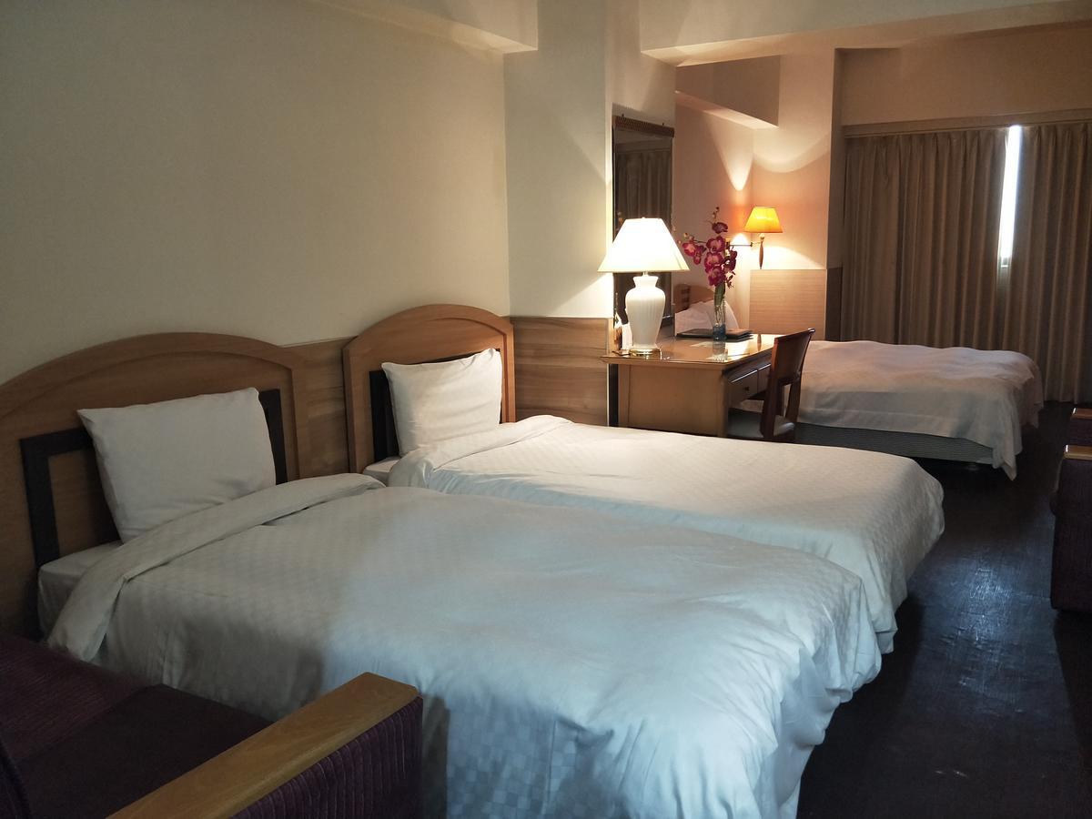 Berkeley Business Hotel Zhongzheng ซินจู๋ ภายนอก รูปภาพ