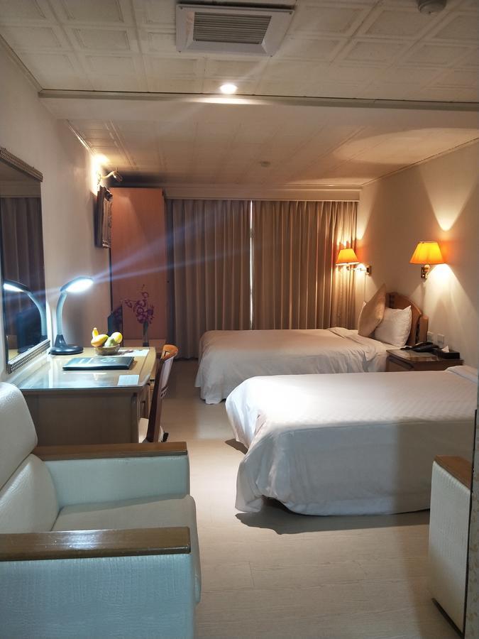 Berkeley Business Hotel Zhongzheng ซินจู๋ ภายนอก รูปภาพ